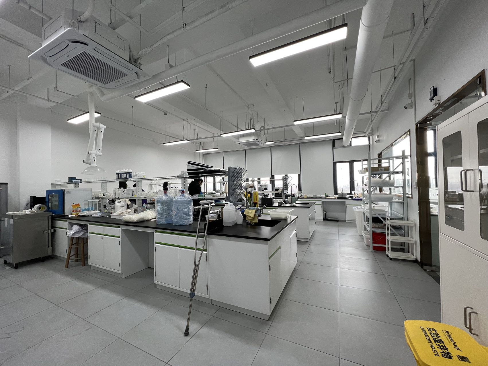 张江科学城，康桥精装生物试验300平，500平。毛坯2百起租