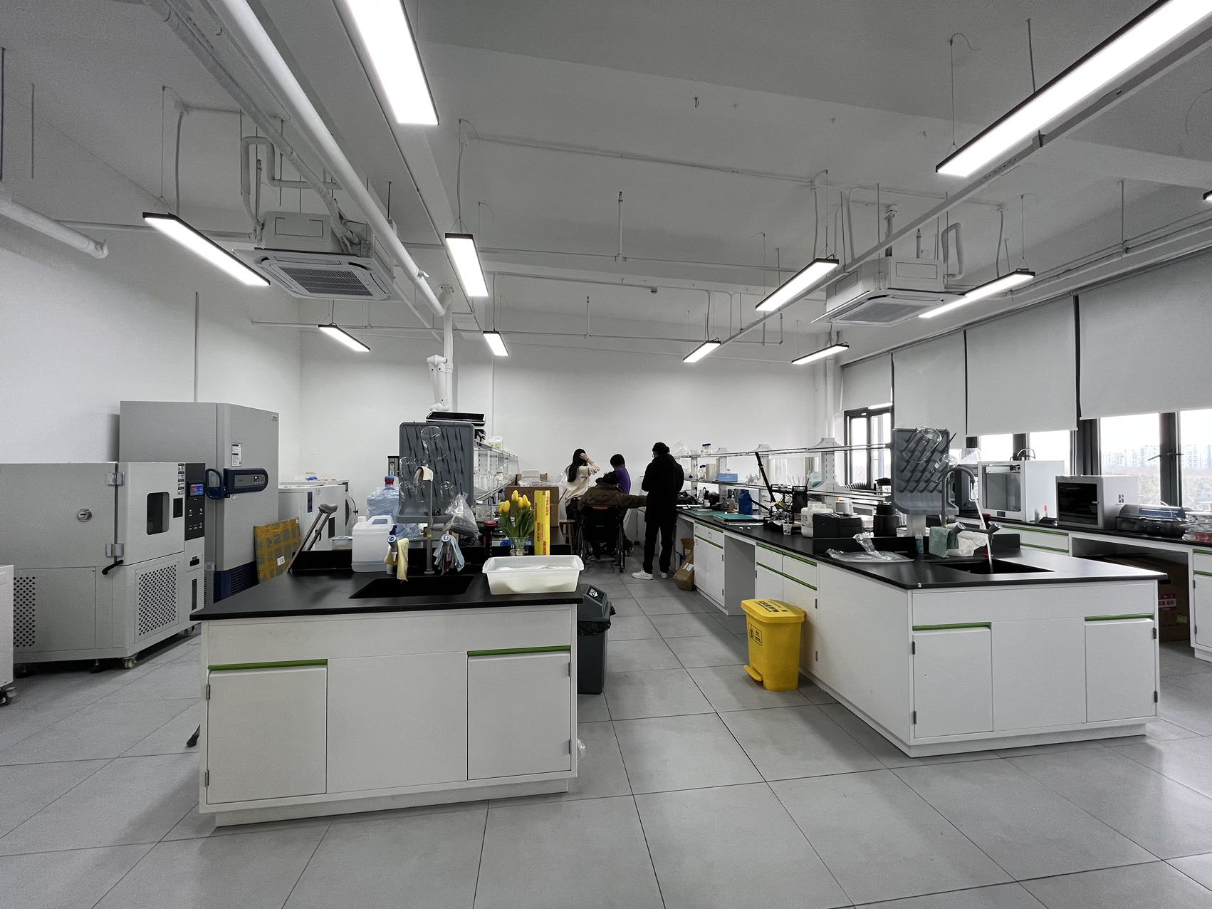近张江 261平500平生物化学研发实验检测组装厂房可分割 可环评