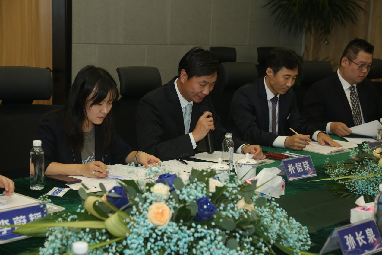 潍坊中关村信息谷现代农业创新合作·重点项目签约仪式举行